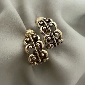 Vintage NEW Avon French Filigree Antique Gold Tone Clip On Hoops Earrings Signed